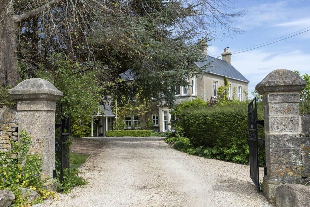 Cotswold Dog-friendly *